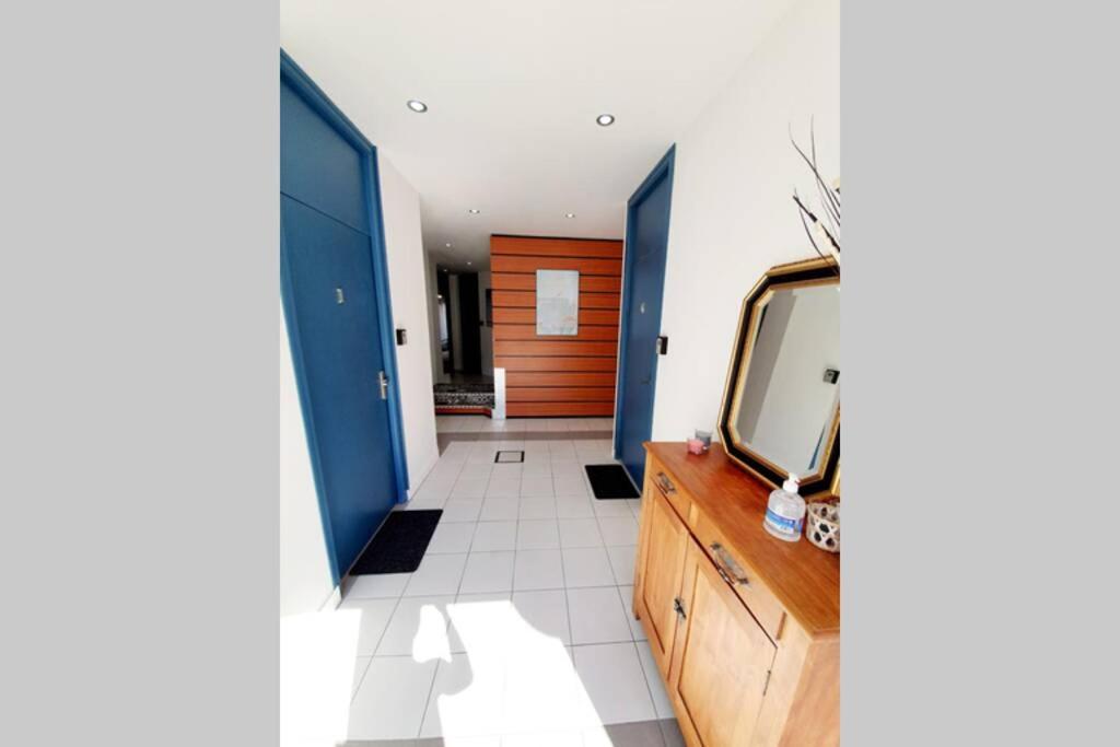 Appartement Lumineux Tout Confort De 33M2 Au Centre De Vannes Ngoại thất bức ảnh